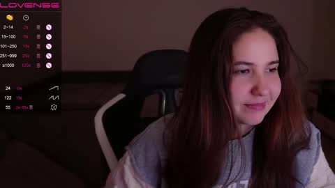 jia_lisaa online show from 03.05.25