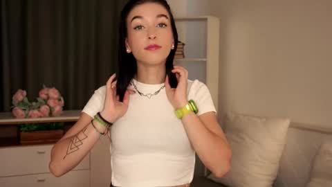 Mari online show from 11.16.25