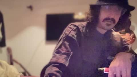Snapshot of jiggz1986 chatting on 04.19.26 Jigz1986 online show from 04.19.26