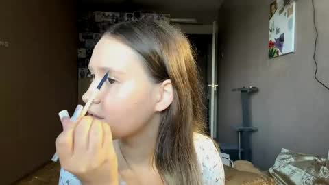 Snapshot of jillmatacale chatting on 06.10.26 Stacy online show from 06.10.26