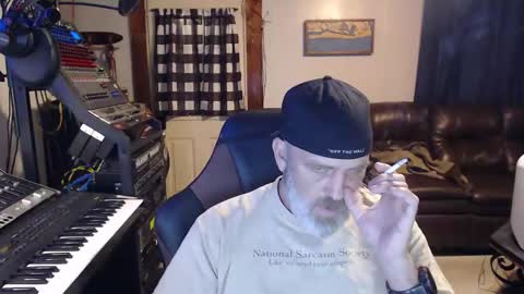 Snapshot of jimdachin420 chatting on 12.16.24 jimmy mac online show from 12.16.24