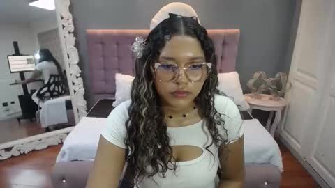 Jimena  online show from 09.17.25