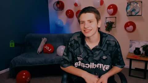 Snapshot of jimmie_hot chatting on 02.20.25 your dream online show from 02.20.25