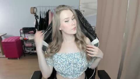 Amy  next stream on Wednesday Thursday Friday Saturday and Sunday at 16 pm GMT3 online show from 10.08.25