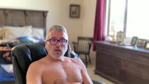 Dad of Three online show from 01.05.25