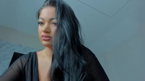 Juliee online show from 09.12.25