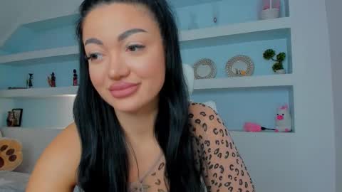 Juliee online show from 09.30.25