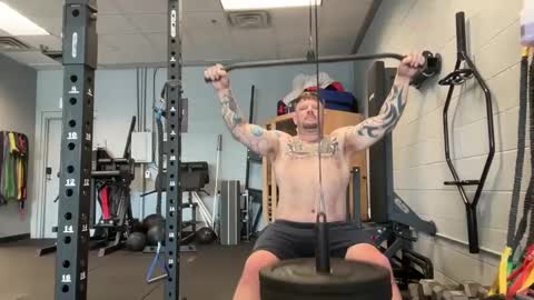 Snapshot of jitzgolfer chatting on 02.25.25 jitzgolfer online show from 02.25.25