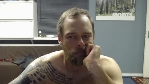 JamesJan van Rebel online show from 11.19.25