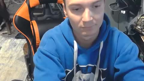 Snapshot of jjhynes402 chatting on 09.23.25 Jake online show from 09.23.25