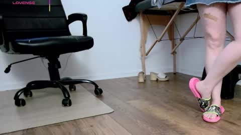 Nicole  Allen online show from 02.26.26