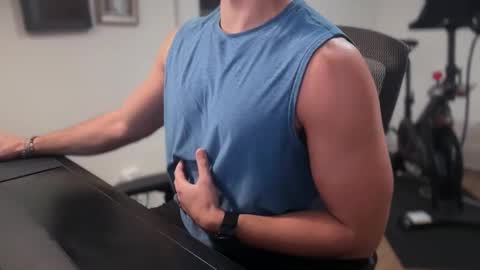 Snapshot of jjry8889 chatting on 10.20.25 JJ online show from 10.20.25