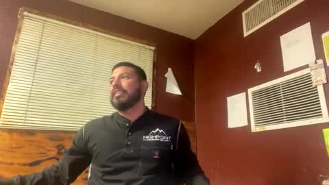 Snapshot of jjuarez5409 chatting on 03.17.26 jjuarez5409 online show from 03.17.26