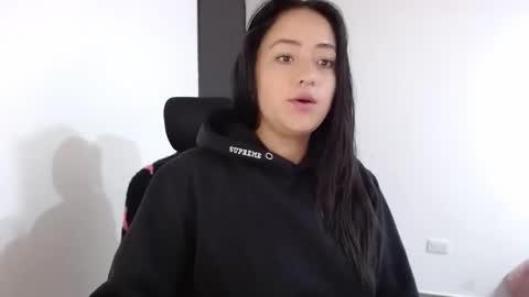 Snapshot of jjulietha95 chatting on 01.20.25 Julieta online show from 01.20.25