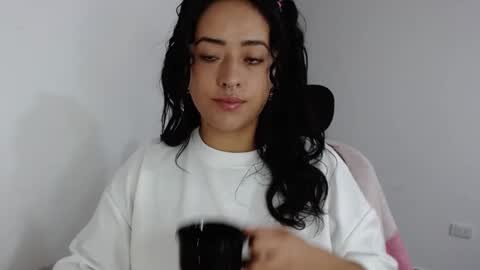 Snapshot of jjulietha95 chatting on 01.31.25 Julieta online show from 01.31.25