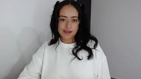 Snapshot of jjulietha95 chatting on 01.31.25 Julieta online show from 01.31.25