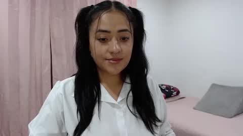 Snapshot of jjulietha95 chatting on 02.18.25 Julieta online show from 02.18.25