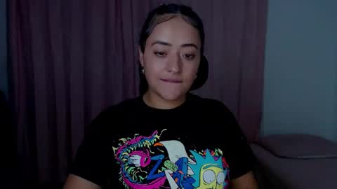 Snapshot of jjulietha95 chatting on 02.21.25 Julieta online show from 02.21.25
