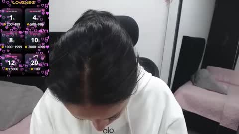Snapshot of jjulietha95 chatting on 10.23.25 Julieta online show from 10.23.25