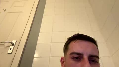 Snapshot of jleigh997 chatting on 02.05.25 Juicyjayy online show from 02.05.25