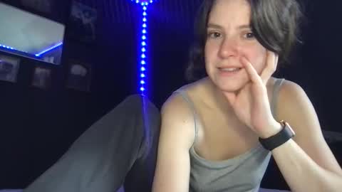 Snapshot of jlynn1997 chatting on 04.28.26 jlynn1997 online show from 04.28.26