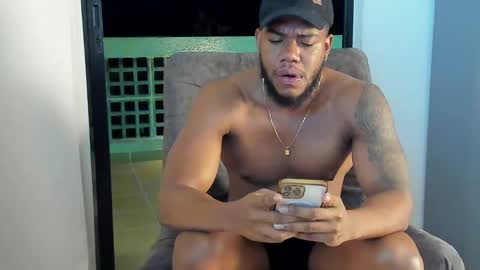 JOAN SAENZ online show from 01.12.25