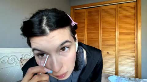 Snapshot of joanaphippin chatting on 05.17.26 joanaphippin online show from 05.17.26