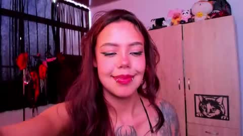 Snapshot of joandoll chatting on 01.18.26 Joan online show from 01.18.26