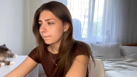 Snapshot of joandonelly chatting on 07.16.26 Bella online show from 07.16.26
