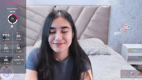 Snapshot of joangoulder chatting on 12.29.24 Mia online show from 12.29.24