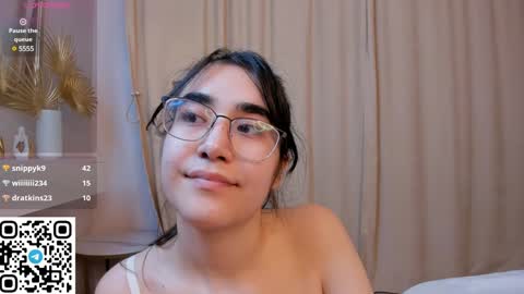 Snapshot of joangoulder chatting on 01.18.25 Mia online show from 01.18.25