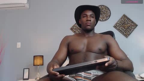 Snapshot of joansilva_ chatting on 02.03.25 Joan Silva online show from 02.03.25