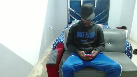 joao_leao online show from 11.20.25