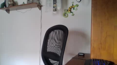 Snapshot of joaodias_18 chatting on 12.15.24 joaodias_18 online show from 12.15.24