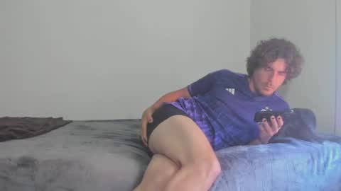 Snapshot of joaquin420_hot chatting on 04.20.26 joaquin420_hot online show from 04.20.26