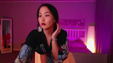 Snapshot of jocelyn_lane chatting on 02.06.25 Amina online show from 02.06.25