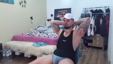 Snapshot of jodogs chatting on 02.11.26 Tiberius online show from 02.11.26