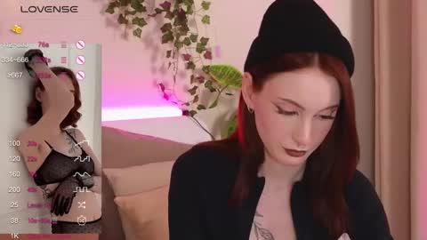 Snapshot of joe___joe chatting on 12.24.24 Joe online show from 12.24.24