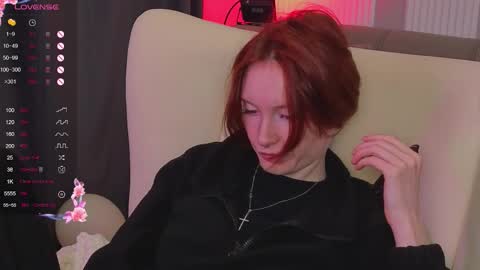 Snapshot of joe___joe chatting on 09.26.25 Joe online show from 09.26.25