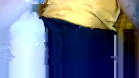 Snapshot of joeblow2525 chatting on 10.05.25 joeblow2525 online show from 10.05.25