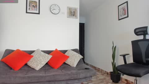 Snapshot of joelandalexa chatting on 01.27.25 joelandalexa online show from 01.27.25