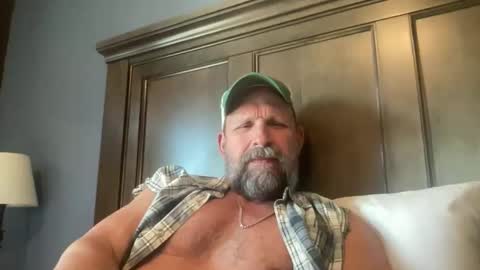 Snapshot of joestros chatting on 05.18.26 joestros online show from 05.18.26