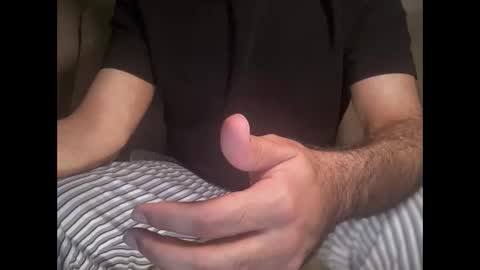 Snapshot of joeysexy15 chatting on 04.26.26 Faisal online show from 04.26.26