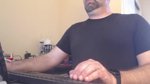 Snapshot of joeystr0ker chatting on 04.03.26 joeystr0ker online show from 04.03.26