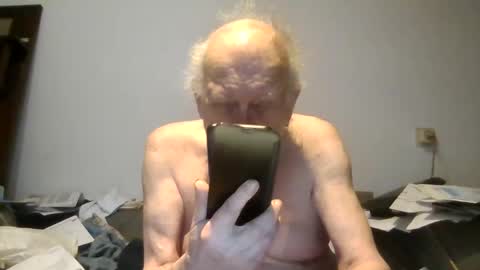 Snapshot of johan1948 chatting on 12.22.24 Johan online show from 12.22.24