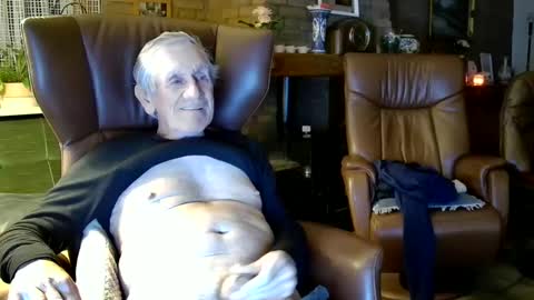 Snapshot of johan7_heet chatting on 12.16.24 johan7 heet online show from 12.16.24