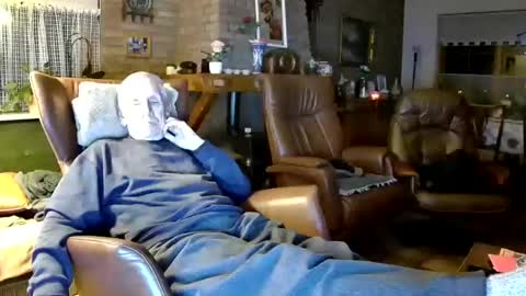 Snapshot of johan7_heet chatting on 12.23.24 johan7 heet online show from 12.23.24