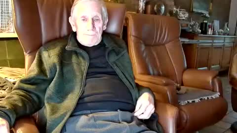 Snapshot of johan7_heet chatting on 02.12.25 johan7 heet online show from 02.12.25