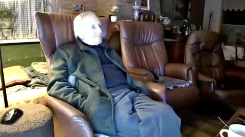 Snapshot of johan7_heet chatting on 02.22.25 johan7 heet online show from 02.22.25