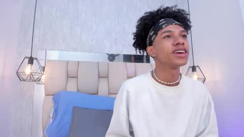 Johan  online show from 10.08.25